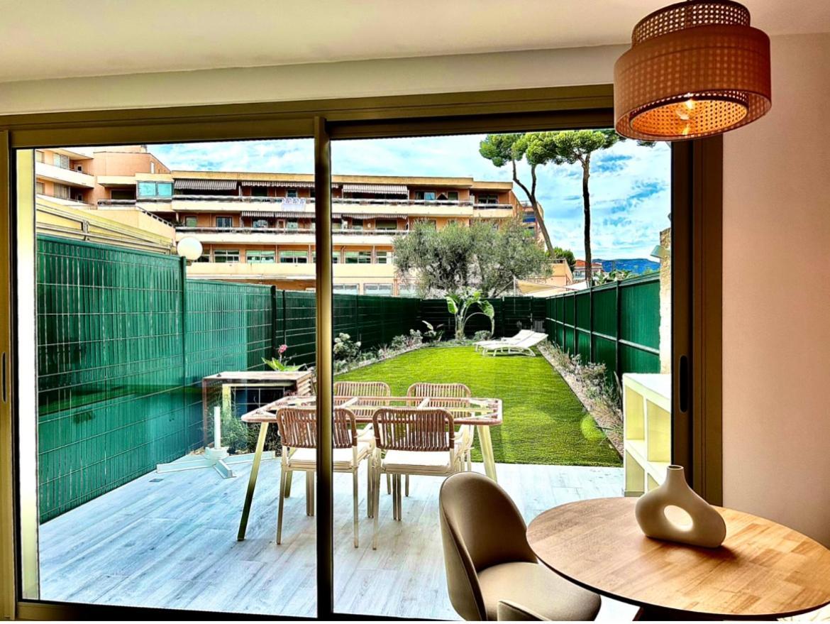 Riviera Apartment Cagnes-sur-Mer Bagian luar foto