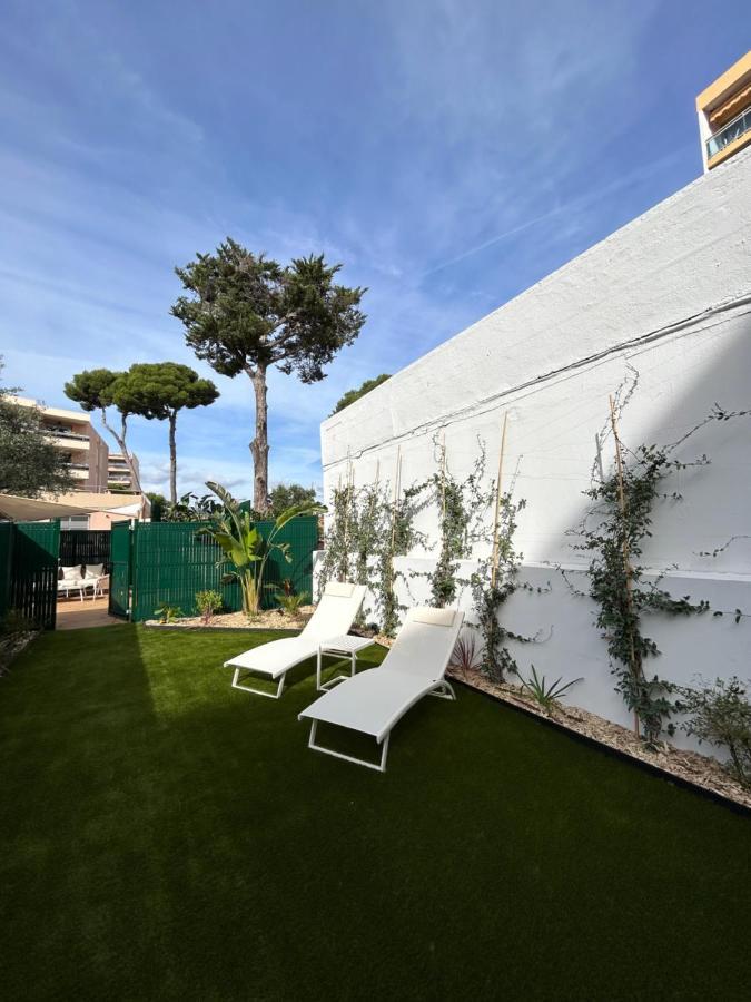 Riviera Apartment Cagnes-sur-Mer Bagian luar foto